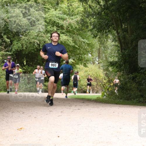 30.08.2026 - Elbe Triathlon Hamburg Antke Förster http://msf.ph/oto/10101477 30.08.2026 11:19:42 Laufen 944, 991 meine-sportfotos.de