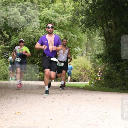 30.08.2026 - Elbe Triathlon Hamburg Antke Förster http://msf.ph/oto/10101487 30.08.2026 11:19:48 Laufen 944, 561 meine-sportfotos.de