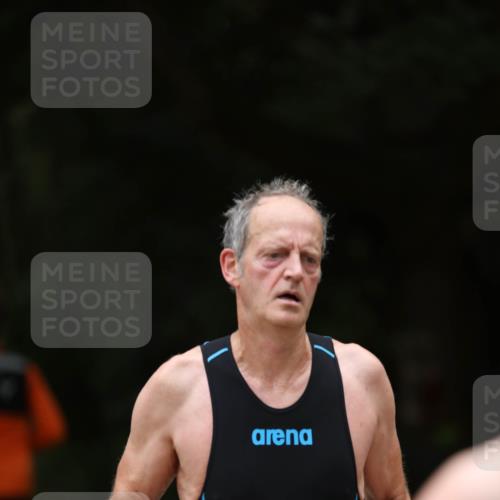 30.08.2026 - Elbe Triathlon Hamburg Antke Förster http://msf.ph/oto/10101490 30.08.2026 11:16:38 Laufen 766 meine-sportfotos.de