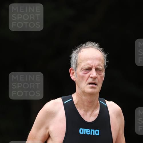30.08.2026 - Elbe Triathlon Hamburg Antke Förster http://msf.ph/oto/10101492 30.08.2026 11:16:39 Laufen 766 meine-sportfotos.de