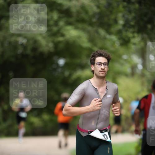 30.08.2026 - Elbe Triathlon Hamburg Antke Förster http://msf.ph/oto/10101498 30.08.2026 11:16:46 Laufen 0 meine-sportfotos.de