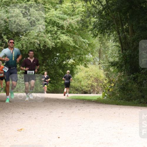 30.08.2026 - Elbe Triathlon Hamburg Antke Förster http://msf.ph/oto/10101499 30.08.2026 11:19:55 Laufen 902, 510 meine-sportfotos.de