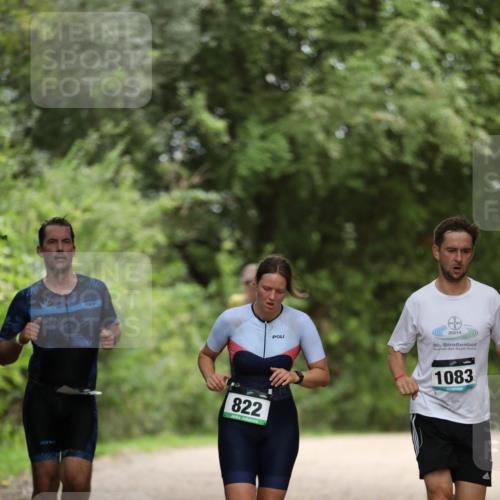 30.08.2026 - Elbe Triathlon Hamburg Antke Förster http://msf.ph/oto/10101504 30.08.2026 11:16:49 Laufen 822, 2011, 30, 1083 meine-sportfotos.de