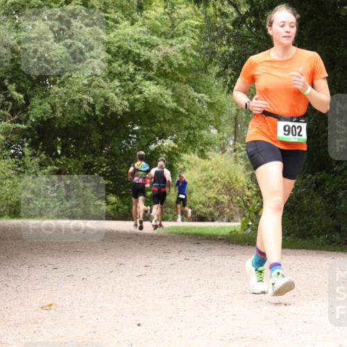 30.08.2026 - Elbe Triathlon Hamburg Antke Förster http://msf.ph/oto/10101519 30.08.2026 11:20:04 Laufen 902 meine-sportfotos.de