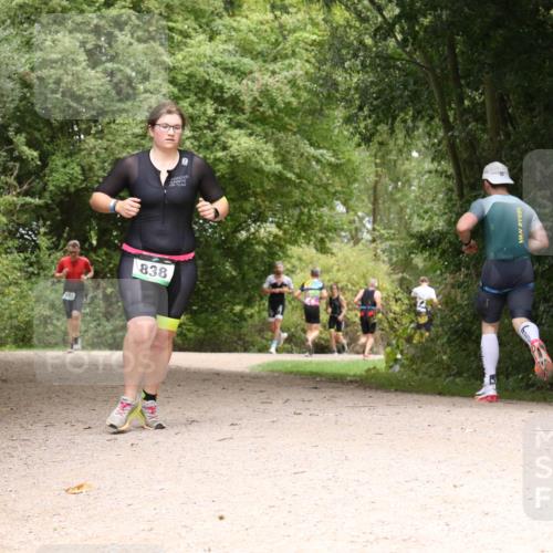 30.08.2026 - Elbe Triathlon Hamburg Antke Förster http://msf.ph/oto/10101525 30.08.2026 11:20:08 Laufen 838 meine-sportfotos.de