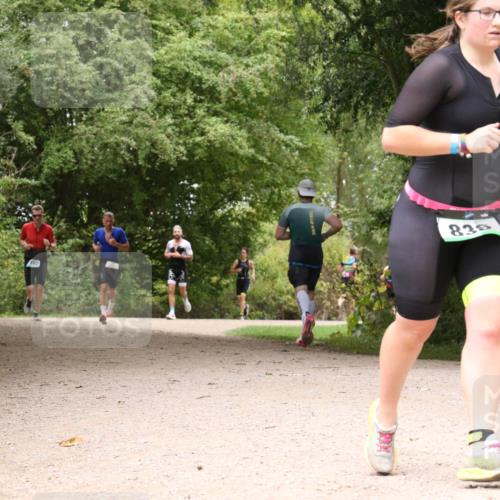 30.08.2026 - Elbe Triathlon Hamburg Antke Förster http://msf.ph/oto/10101531 30.08.2026 11:20:10 Laufen 102, 838 meine-sportfotos.de