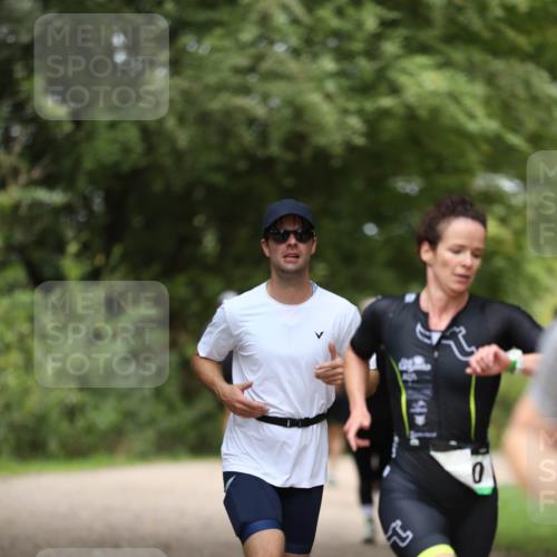 30.08.2026 - Elbe Triathlon Hamburg Antke Förster http://msf.ph/oto/10101568 30.08.2026 11:17:23 Laufen 0, 2 meine-sportfotos.de