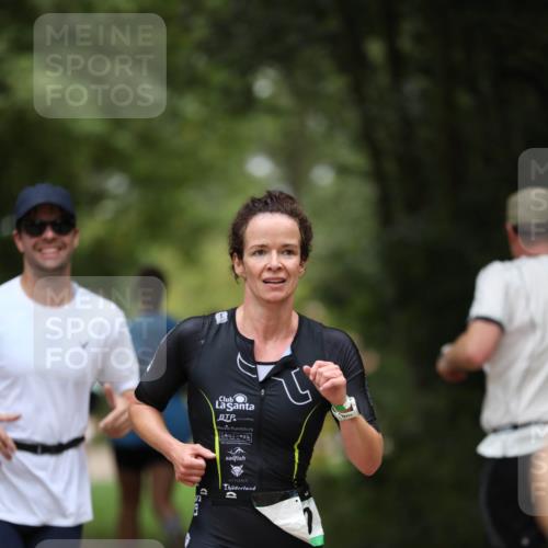 30.08.2026 - Elbe Triathlon Hamburg Antke Förster http://msf.ph/oto/10101570 30.08.2026 11:17:24 Laufen 1 meine-sportfotos.de