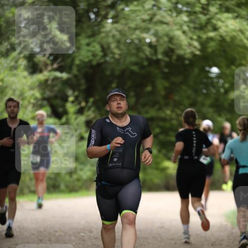 30.08.2026 - Elbe Triathlon Hamburg Antke Förster http://msf.ph/oto/10101572 30.08.2026 11:17:37 Laufen  meine-sportfotos.de