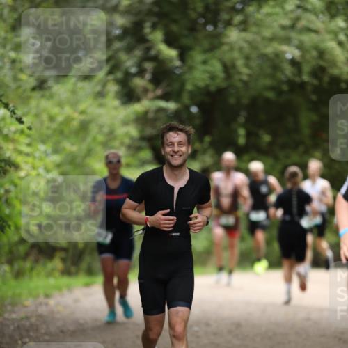 30.08.2026 - Elbe Triathlon Hamburg Antke Förster http://msf.ph/oto/10101576 30.08.2026 11:17:40 Laufen 1 meine-sportfotos.de