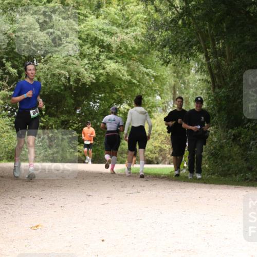 30.08.2026 - Elbe Triathlon Hamburg Antke Förster http://msf.ph/oto/10101605 30.08.2026 11:21:05 Laufen 876 meine-sportfotos.de