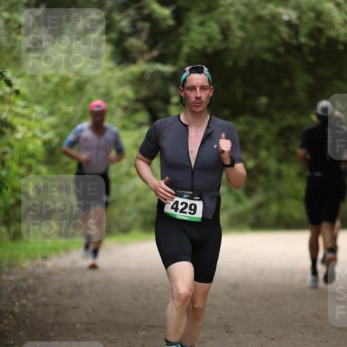 30.08.2026 - Elbe Triathlon Hamburg Antke Förster http://msf.ph/oto/10101608 30.08.2026 11:17:52 Laufen 429 meine-sportfotos.de