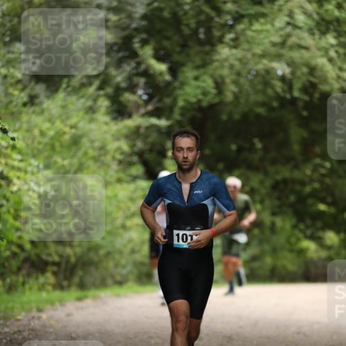 30.08.2026 - Elbe Triathlon Hamburg Antke Förster http://msf.ph/oto/10101620 30.08.2026 11:18:06 Laufen 10 meine-sportfotos.de
