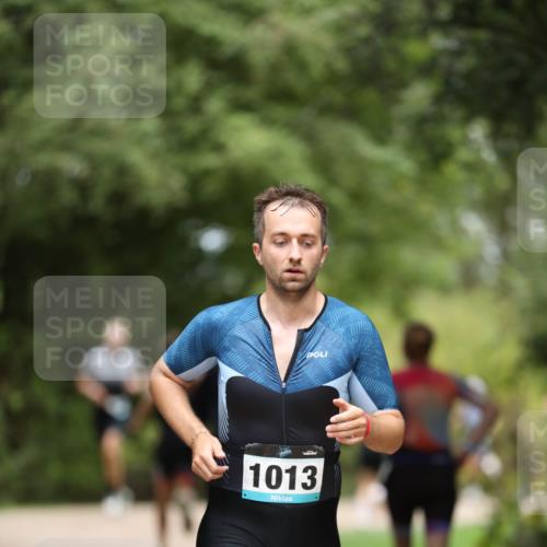 30.08.2026 - Elbe Triathlon Hamburg Antke Förster http://msf.ph/oto/10101624 30.08.2026 11:18:08 Laufen 1013 meine-sportfotos.de