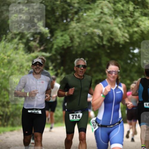 30.08.2026 - Elbe Triathlon Hamburg Antke Förster http://msf.ph/oto/10101632 30.08.2026 11:18:13 Laufen 06, 774, 14 meine-sportfotos.de