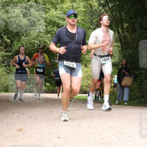 30.08.2026 - Elbe Triathlon Hamburg Antke Förster http://msf.ph/oto/10101651 30.08.2026 11:21:31 Laufen 1104, 674, 1015 meine-sportfotos.de