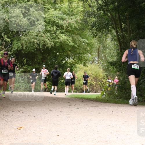 30.08.2026 - Elbe Triathlon Hamburg Antke Förster http://msf.ph/oto/10101673 30.08.2026 11:21:41 Laufen 891, 954, 814 meine-sportfotos.de