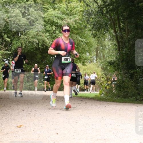 30.08.2026 - Elbe Triathlon Hamburg Antke Förster http://msf.ph/oto/10101675 30.08.2026 11:21:45 Laufen 954, 891, 814 meine-sportfotos.de