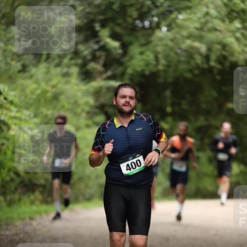 30.08.2026 - Elbe Triathlon Hamburg Antke Förster http://msf.ph/oto/10101686 30.08.2026 11:18:45 Laufen 400 meine-sportfotos.de