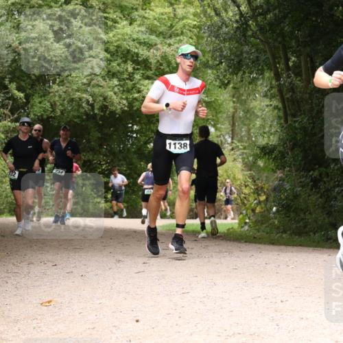 30.08.2026 - Elbe Triathlon Hamburg Antke Förster http://msf.ph/oto/10101689 30.08.2026 11:21:50 Laufen 734, 414, 1138, 954 meine-sportfotos.de