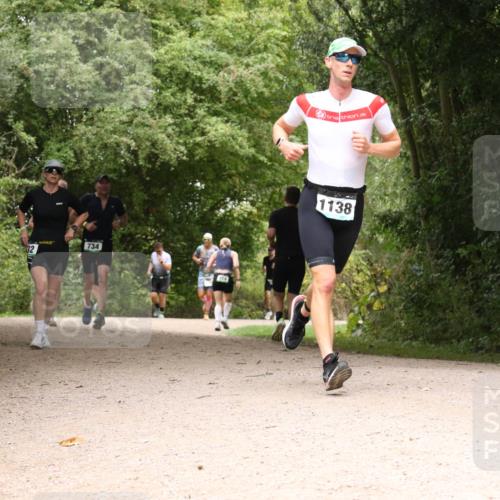 30.08.2026 - Elbe Triathlon Hamburg Antke Förster http://msf.ph/oto/10101691 30.08.2026 11:21:50 Laufen 734, 404, 1138 meine-sportfotos.de
