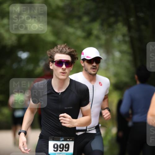 30.08.2026 - Elbe Triathlon Hamburg Antke Förster http://msf.ph/oto/10101704 30.08.2026 11:18:51 Laufen 999 meine-sportfotos.de