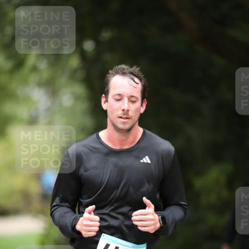 30.08.2026 - Elbe Triathlon Hamburg Antke Förster http://msf.ph/oto/10101714 30.08.2026 11:18:55 Laufen 1017 meine-sportfotos.de