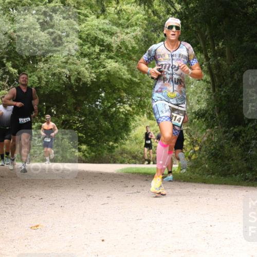 30.08.2026 - Elbe Triathlon Hamburg Antke Förster http://msf.ph/oto/10101717 30.08.2026 11:22:00 Laufen 1545, 314 meine-sportfotos.de