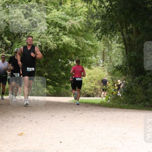 30.08.2026 - Elbe Triathlon Hamburg Antke Förster http://msf.ph/oto/10101721 30.08.2026 11:22:01 Laufen 608, 1545, 1434, 13 meine-sportfotos.de