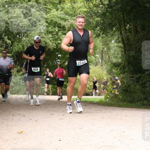 30.08.2026 - Elbe Triathlon Hamburg Antke Förster http://msf.ph/oto/10101725 30.08.2026 11:22:02 Laufen 608, 1424, 1545 meine-sportfotos.de