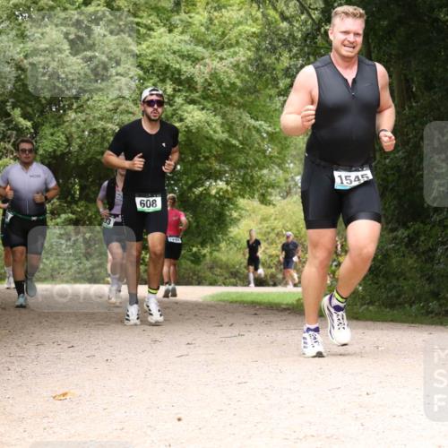 30.08.2026 - Elbe Triathlon Hamburg Antke Förster http://msf.ph/oto/10101727 30.08.2026 11:22:03 Laufen 33, 608, 1545 meine-sportfotos.de