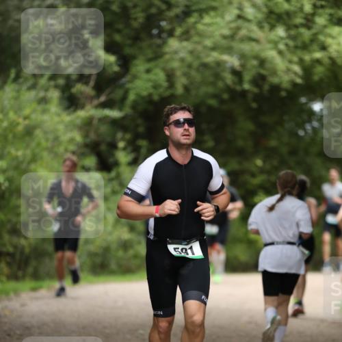 30.08.2026 - Elbe Triathlon Hamburg Antke Förster http://msf.ph/oto/10101730 30.08.2026 11:19:04 Laufen 591 meine-sportfotos.de