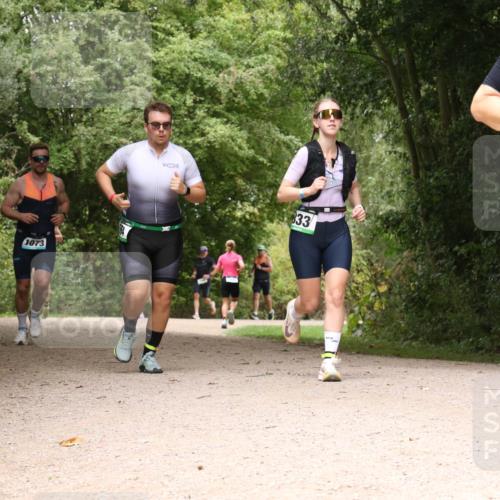 30.08.2026 - Elbe Triathlon Hamburg Antke Förster http://msf.ph/oto/10101735 30.08.2026 11:22:06 Laufen 1073, 833, 608 meine-sportfotos.de