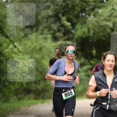 30.08.2026 - Elbe Triathlon Hamburg Antke Förster http://msf.ph/oto/10101752 30.08.2026 11:19:15 Laufen 855 meine-sportfotos.de