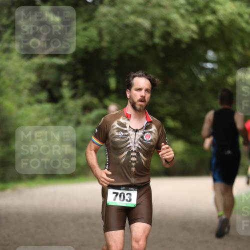 30.08.2026 - Elbe Triathlon Hamburg Antke Förster http://msf.ph/oto/10101778 30.08.2026 11:19:35 Laufen 703 meine-sportfotos.de