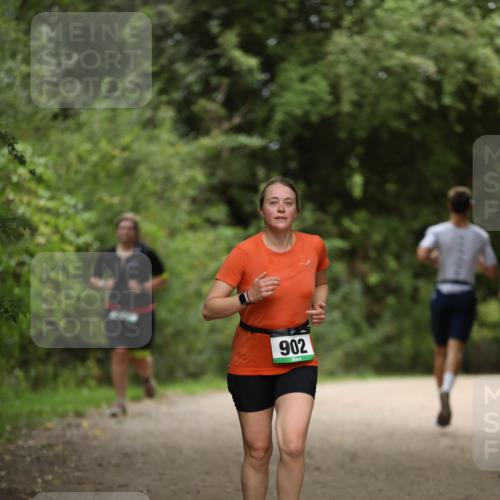 30.08.2026 - Elbe Triathlon Hamburg Antke Förster http://msf.ph/oto/10101822 30.08.2026 11:20:02 Laufen 902 meine-sportfotos.de