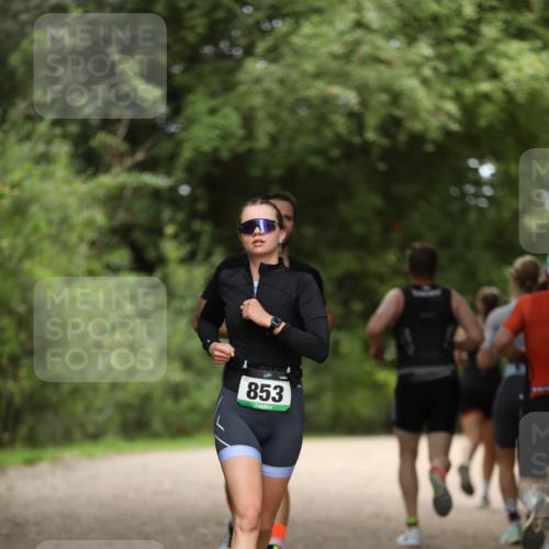 30.08.2026 - Elbe Triathlon Hamburg Antke Förster http://msf.ph/oto/10101868 30.08.2026 11:20:27 Laufen 853 meine-sportfotos.de
