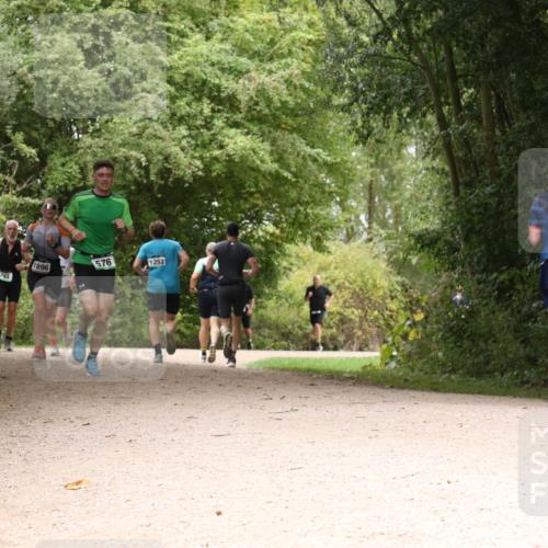 30.08.2026 - Elbe Triathlon Hamburg Antke Förster http://msf.ph/oto/10101871 30.08.2026 11:23:18 Laufen 767, 1896, 576, 1252 meine-sportfotos.de
