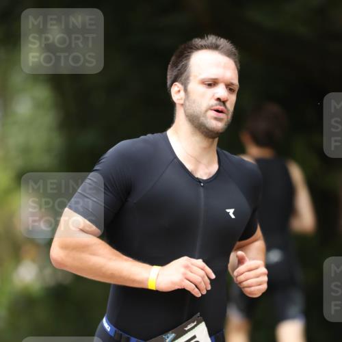 30.08.2026 - Elbe Triathlon Hamburg Antke Förster http://msf.ph/oto/10101878 30.08.2026 11:20:31 Laufen 455 meine-sportfotos.de