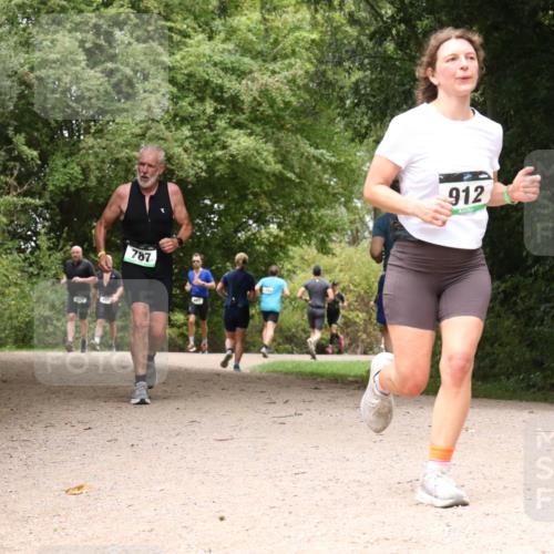 30.08.2026 - Elbe Triathlon Hamburg Antke Förster http://msf.ph/oto/10101887 30.08.2026 11:23:24 Laufen 497, 787, 912 meine-sportfotos.de