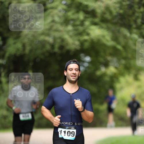 30.08.2026 - Elbe Triathlon Hamburg Antke Förster http://msf.ph/oto/10101902 30.08.2026 11:20:53 Laufen 1109 meine-sportfotos.de