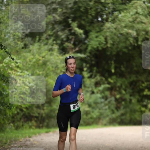 30.08.2026 - Elbe Triathlon Hamburg Antke Förster http://msf.ph/oto/10101914 30.08.2026 11:21:05 Laufen 876 meine-sportfotos.de