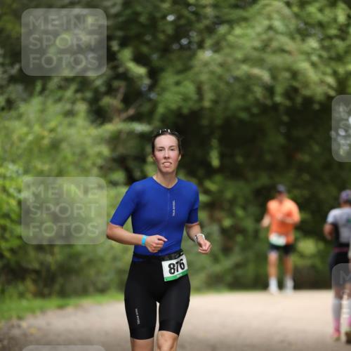 30.08.2026 - Elbe Triathlon Hamburg Antke Förster http://msf.ph/oto/10101916 30.08.2026 11:21:05 Laufen 876 meine-sportfotos.de