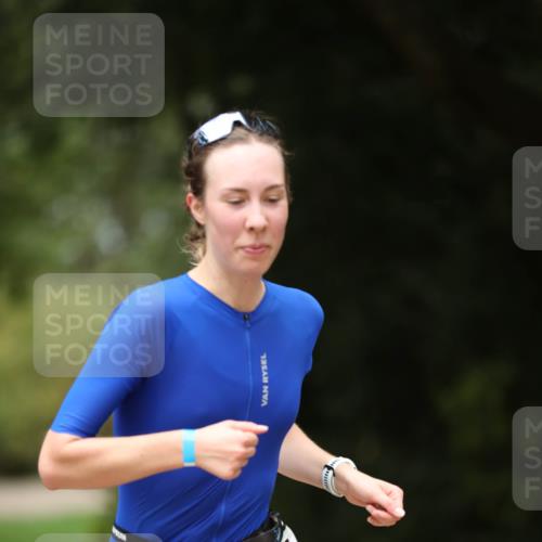 30.08.2026 - Elbe Triathlon Hamburg Antke Förster http://msf.ph/oto/10101924 30.08.2026 11:21:08 Laufen 816 meine-sportfotos.de