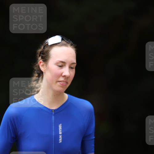 30.08.2026 - Elbe Triathlon Hamburg Antke Förster http://msf.ph/oto/10101926 30.08.2026 11:21:09 Laufen 8, 0 meine-sportfotos.de