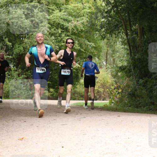 30.08.2026 - Elbe Triathlon Hamburg Antke Förster http://msf.ph/oto/10101943 30.08.2026 11:24:03 Laufen 1198, 1079, 614 meine-sportfotos.de
