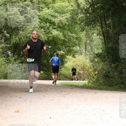30.08.2026 - Elbe Triathlon Hamburg Antke Förster http://msf.ph/oto/10101951 30.08.2026 11:24:05 Laufen 514 meine-sportfotos.de