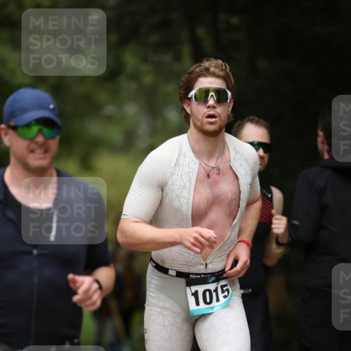 30.08.2026 - Elbe Triathlon Hamburg Antke Förster http://msf.ph/oto/10101962 30.08.2026 11:21:32 Laufen 574, 880, 1015 meine-sportfotos.de