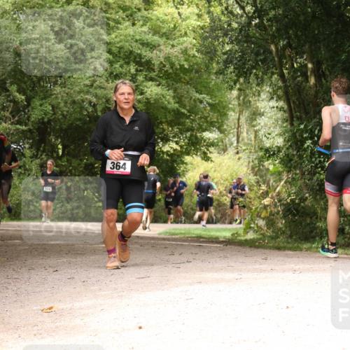 30.08.2026 - Elbe Triathlon Hamburg Antke Förster http://msf.ph/oto/10101963 30.08.2026 11:24:24 Laufen 364 meine-sportfotos.de