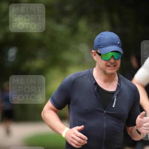 30.08.2026 - Elbe Triathlon Hamburg Antke Förster http://msf.ph/oto/10101964 30.08.2026 11:21:32 Laufen 674 meine-sportfotos.de